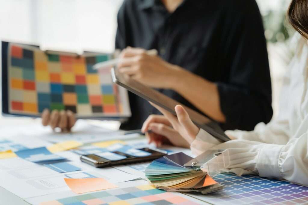 Creative team web designer planning application development
